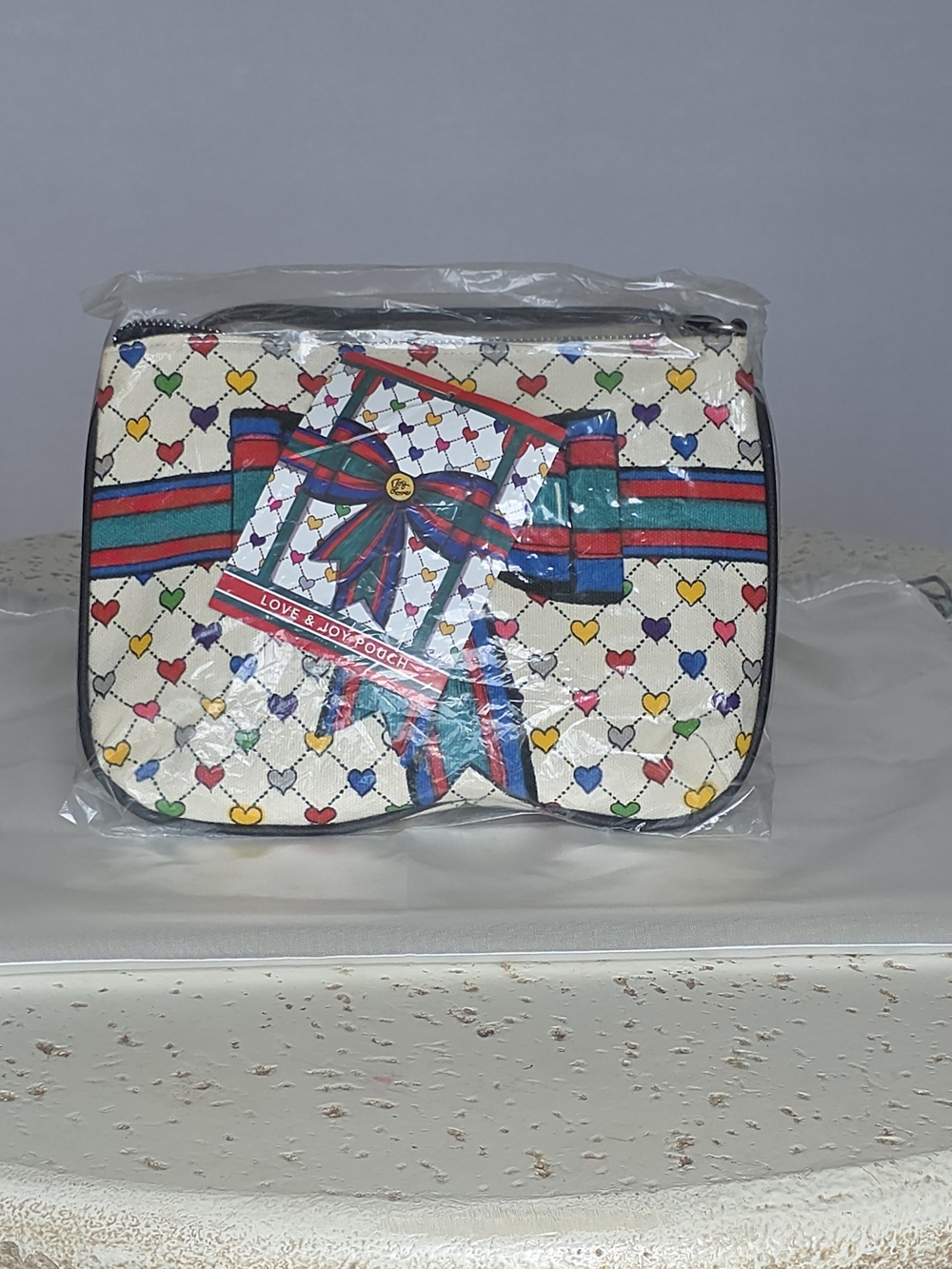 NWT Brighton Holiday Love & Joy Pouch Crossbody Bag Tom Clancy Hearts D30213